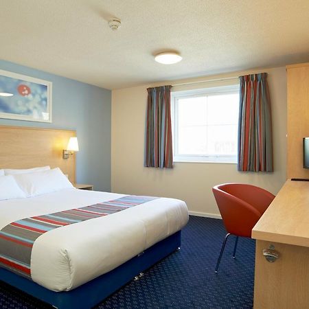 Travelodge Leatherhead Esterno foto