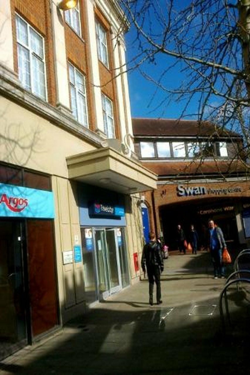 Travelodge Leatherhead Esterno foto